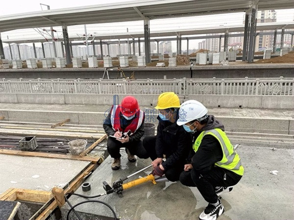 地鐵后擴底錨栓抗拉拔承載力檢測案例