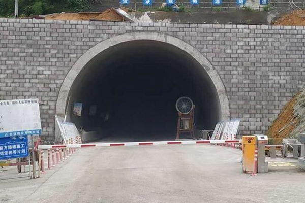 山西隧道防火板檢測技術